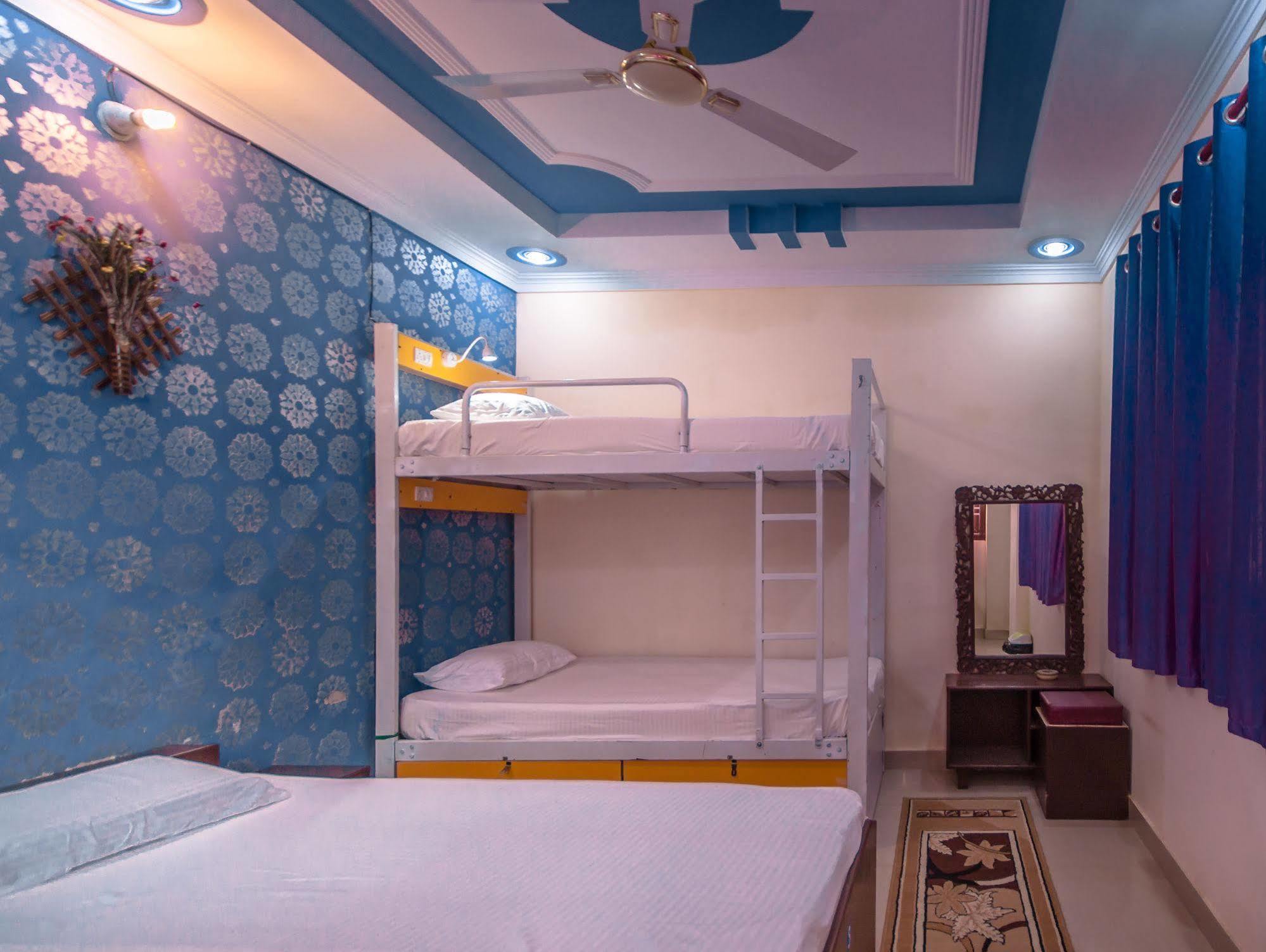 Backpacker Panda Friends - Agra Hostel Агра Екстериор снимка